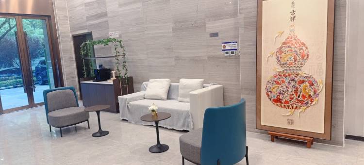 白玉兰酒店(南京奥体中心绿博园地铁站店)图片