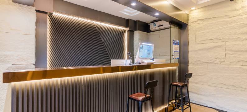 广州乐漫酒店(天河客运站地铁站店)图片