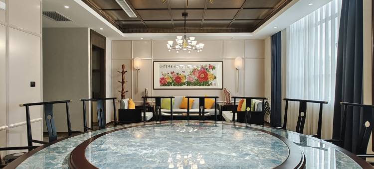 建诚假日酒店图片