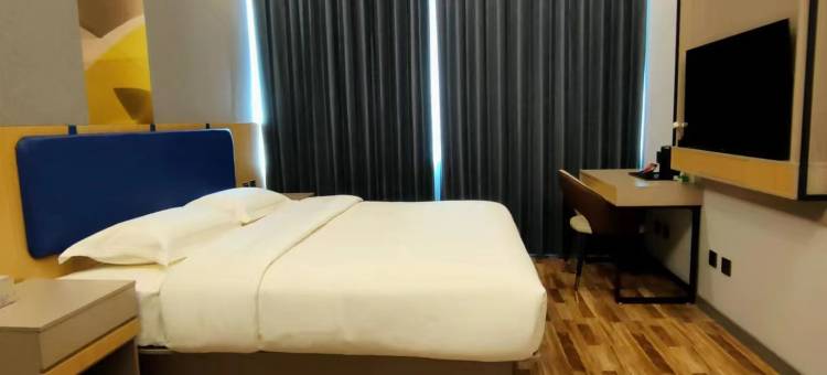 如家睿柏·云酒店(天津宝坻新汽车站店)图片