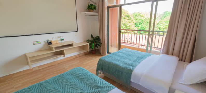 涠洲岛枫驿小栈(五彩滩店)图片