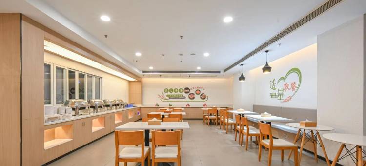 柏亚假日酒店(成都文殊院金牛万达店)图片