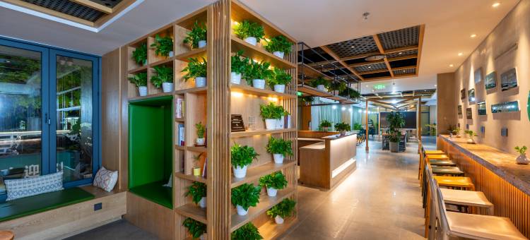 深圳福田口岸保税区秋果酒店图片