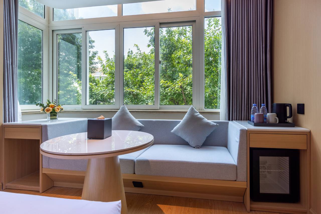 艺龙酒店(深圳中英街沙头角地铁站店)图片