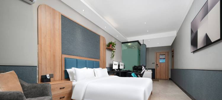 蜂巢乐电竞酒店(新野法制文化广场人民路店)图片