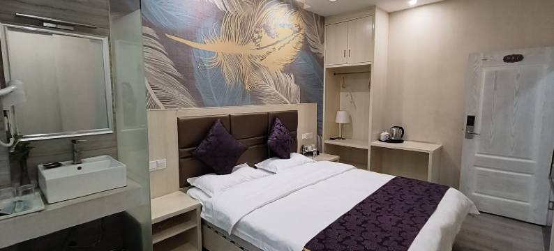 广元七间房宾馆图片