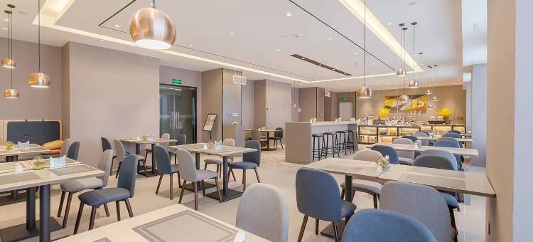 如家商旅酒店(西安省体育馆地铁站高新万达店)图片