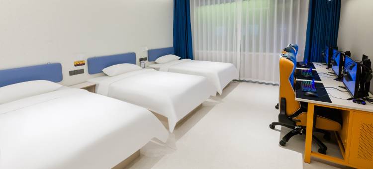 网鱼电竞酒店(宁波慈溪印象明州会展中心店)图片