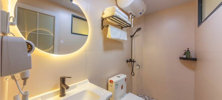 巷往民宿(泉州西街钟楼店)图片