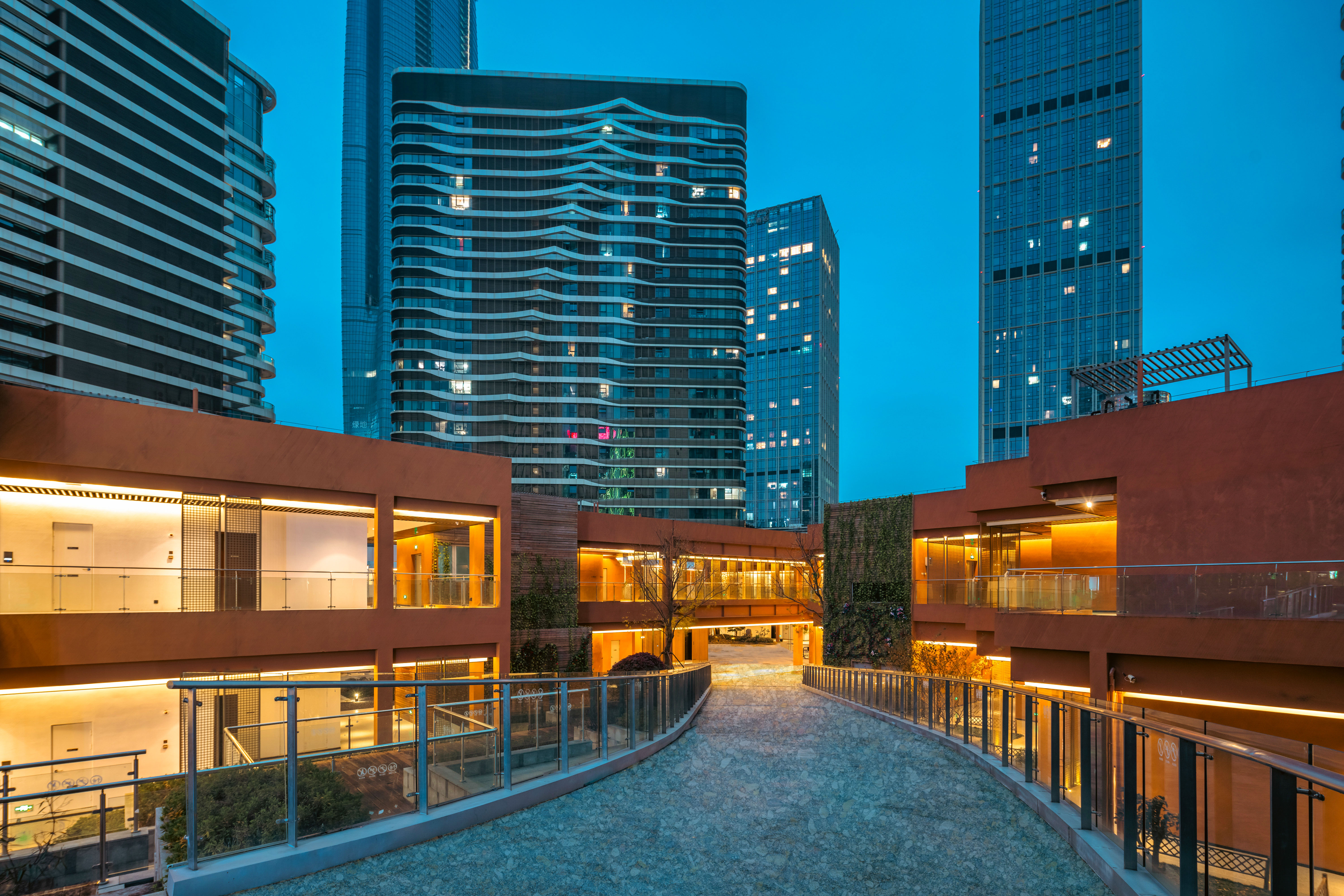 Suzhou Wujiang East Taihu Huajianting Water Yunbian HotelOver view