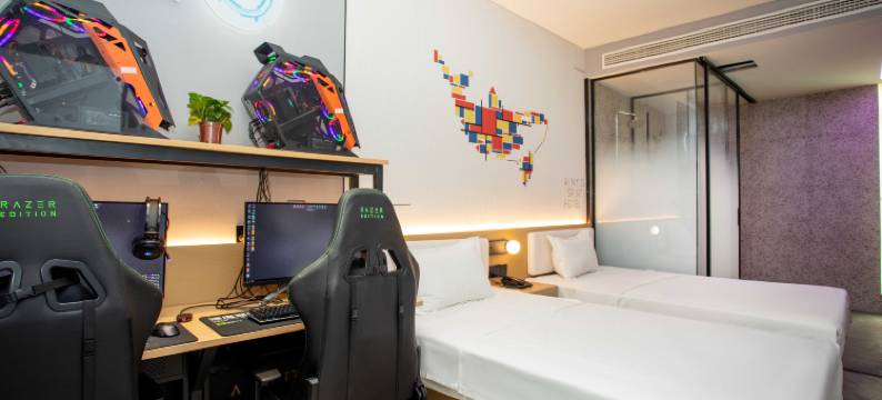 网鱼电竞酒店(上海松江万达店)图片