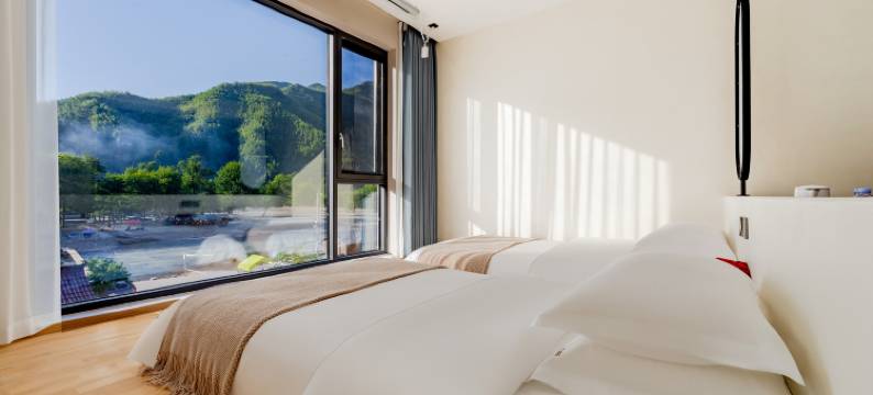 月亮湾依水山庄民宿图片