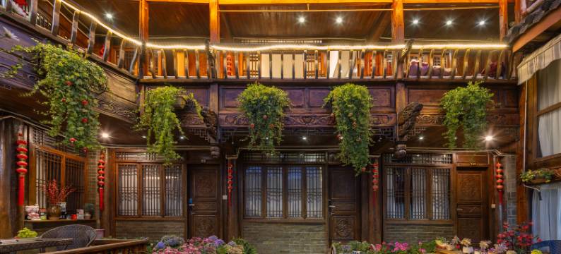 六十八号·日照金山雪山观景美宿(丽江古城四方街店)图片