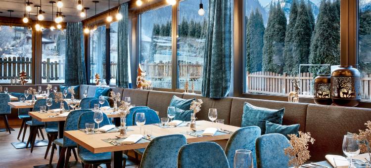 松布利克酒店 卡普伦，萨尔茨堡 —— 位于基茨施泰因霍恩冰川(HOTEL SONNBLICK Kaprun, Salzburg – at the Kitzsteinhorn Glacier)图片