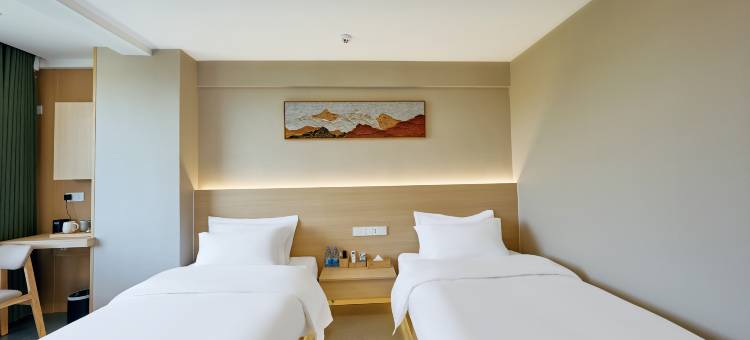 洛宁曼居酒店(聚魁楼店)图片