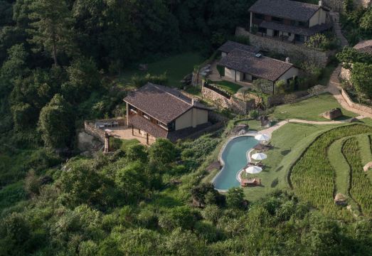 西坡·横峯外景图