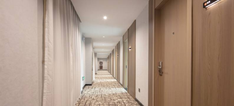 花之筑·春眠酒店(常州横山桥汽车东站店)图片