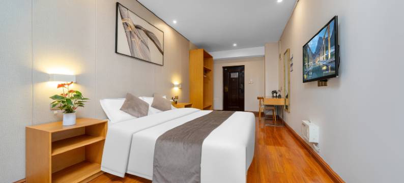 轻住·旅家美居酒店(武汉欢乐谷仁和路地铁站店)图片