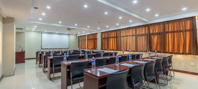 华译智能酒店(鄄城店)图片