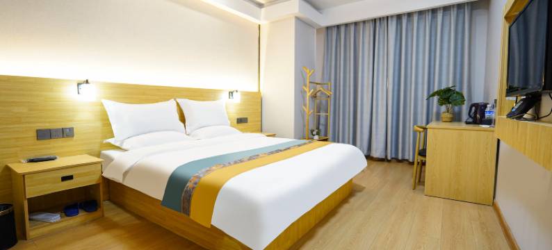 轻住酒店·蓝泰酒店(临沂汽车站大学城店)图片