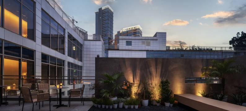 1123.SUNNY山烨泳池庭院酒店图片