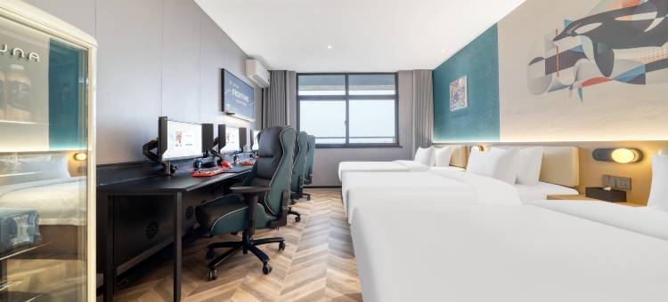 网鱼电竞酒店(杭州萧山机场义蓬地铁站店)图片