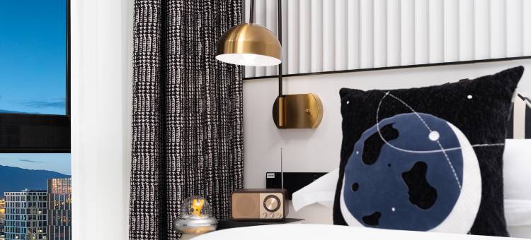 铂豪·珍藏星空全屋智能·设计师酒店(义乌万达广场店)图片