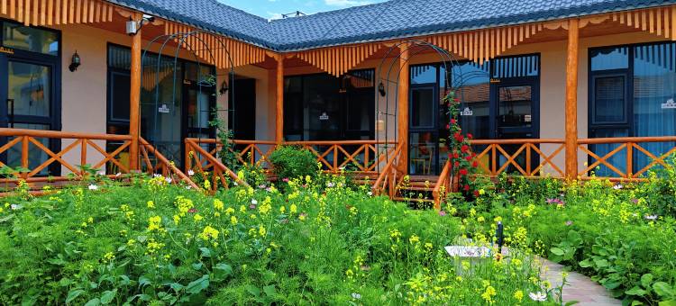 杜家小院民宿(特克斯八卦城店)图片