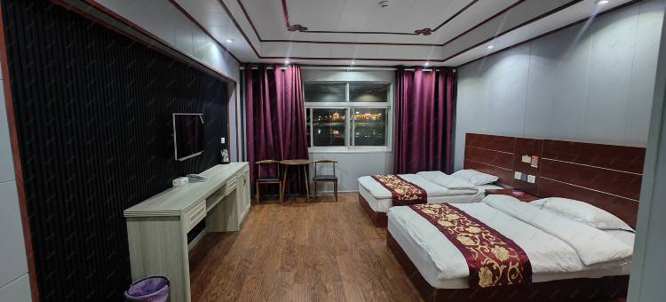 尼玛云清仓宾馆图片