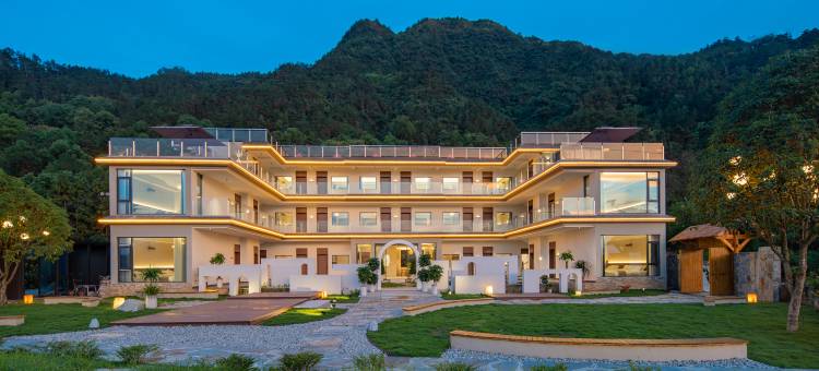 林间楼阁·花园疗愈民宿(三峡大坝景区店)图片