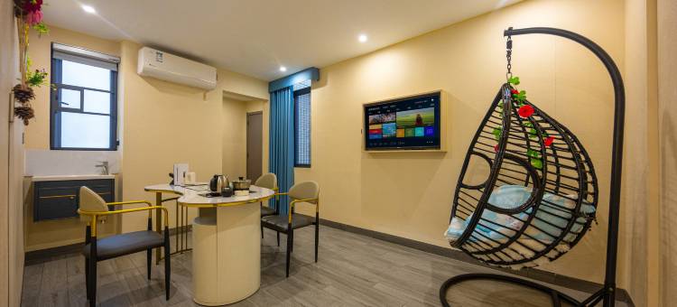 城市故事酒店(罗定市实验中学店)图片