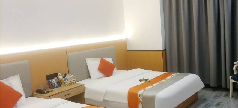 梦幻电竞主题酒店(绵阳市中心步行街店)图片