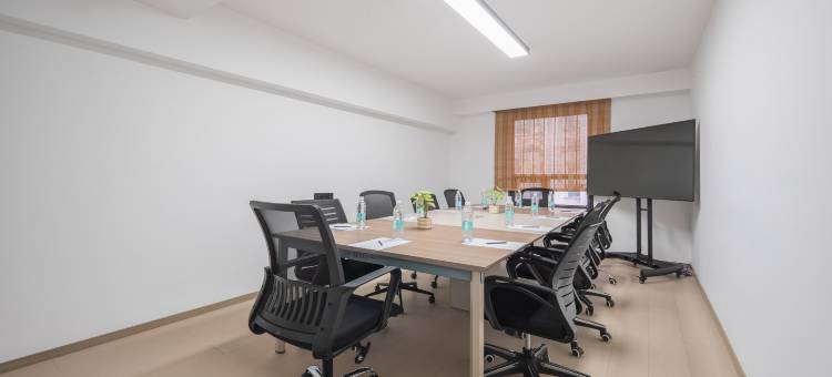 悦森·禧致酒店(城市中心广场老达一中店)图片