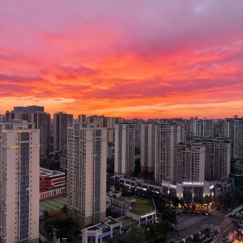云上端酒店(遂宁万达广场职业技术学院店)图片
