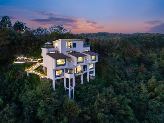 凌云·观止·云端悬崖民宿(余姚店)