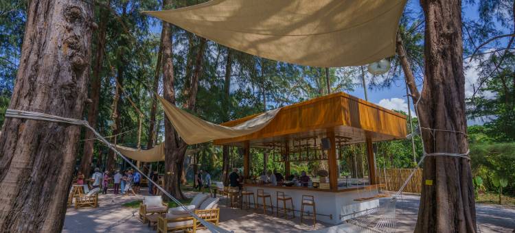 普吉岛莎拉迈考海滩度假村(Sala Phuket Mai Khao Beach Resort)图片