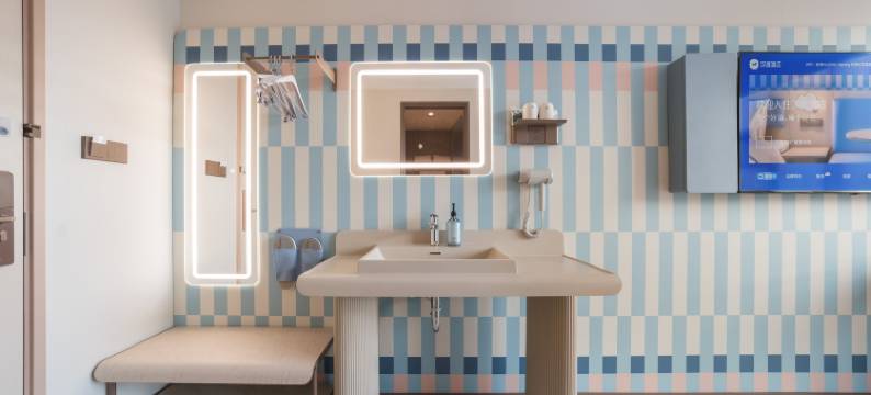 汉庭酒店(南昌秋水广场翠苑路地铁站店)图片