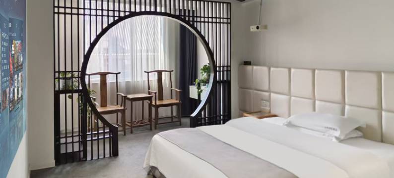 兴义卡伦视觉酒店图片