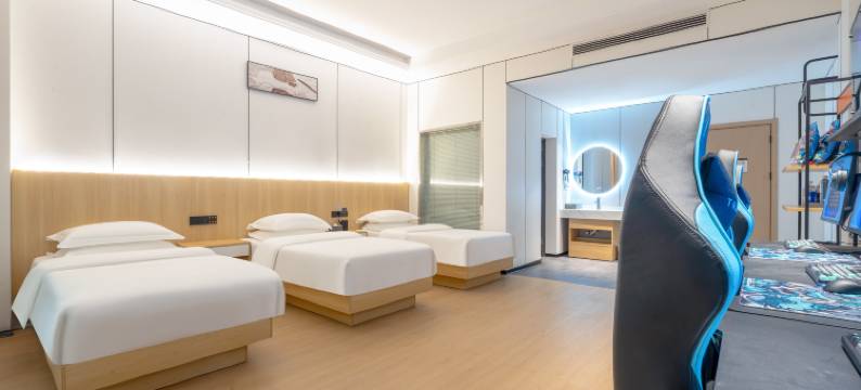 雷神电竞酒店(上饶横峰县政府店)图片