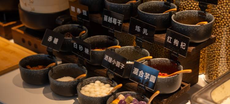 福州洪塘地铁站闽江大道亚朵酒店图片
