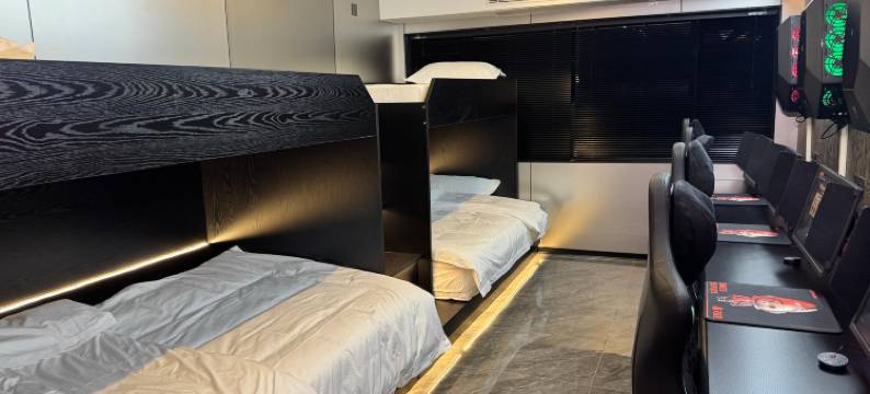 骏龙臻品电竞酒店(人民西路店)图片