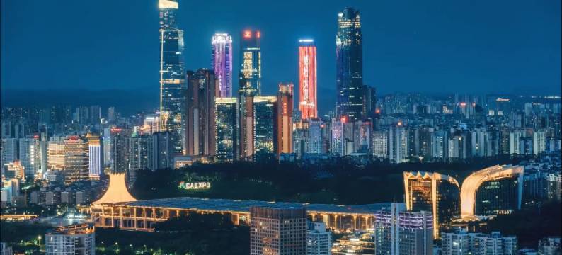 YESFEL·雅斯菲尔酒店(南宁东站万象城地铁站店)图片