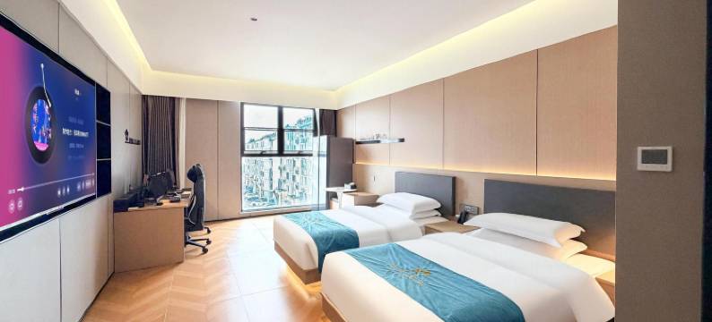 奇遇电竞酒店(宝莲寺泰隆商业街店)图片