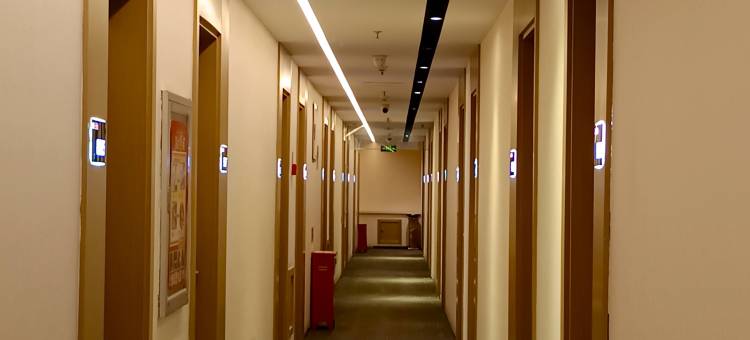 雅仕独库酒店(独山子明珠夜市店)图片