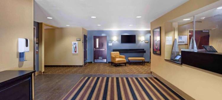 纽约,6号汽车旅馆菲什基尔Westage中心套房(Motel 6 Suites Fishkill Westage Center, NY)图片