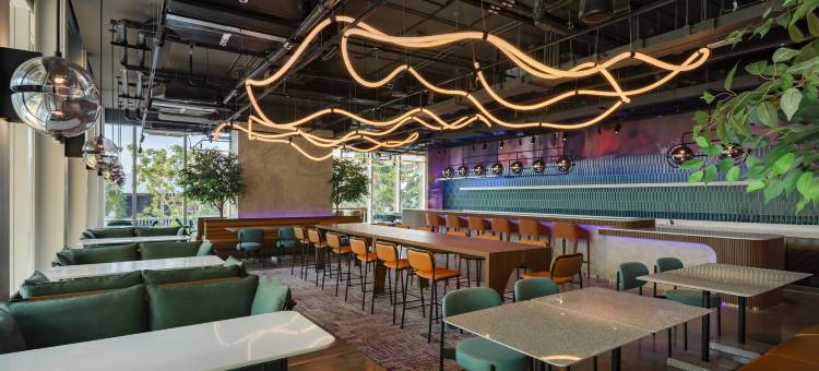 YOTEL 曼谷素坤逸酒店，希尔顿精选系列(YOTEL Bangkok Sukhumvit, Select by Hilton)图片