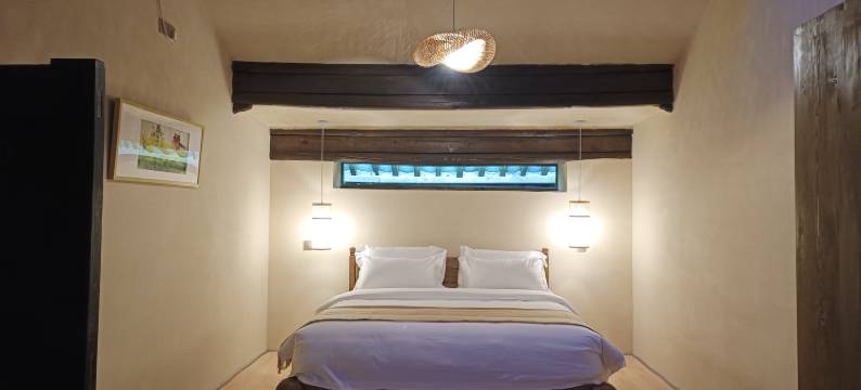 洼居美术馆凹院图片