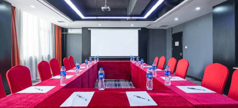 美宜家精品酒店(鼓楼夜市开封府店)图片