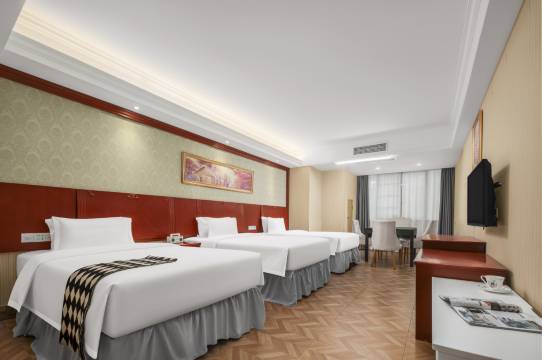 拾楼酒店(长沙火车站地铁站店)