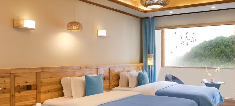 一见一山上品民宿(西江千户苗寨观景台店)图片